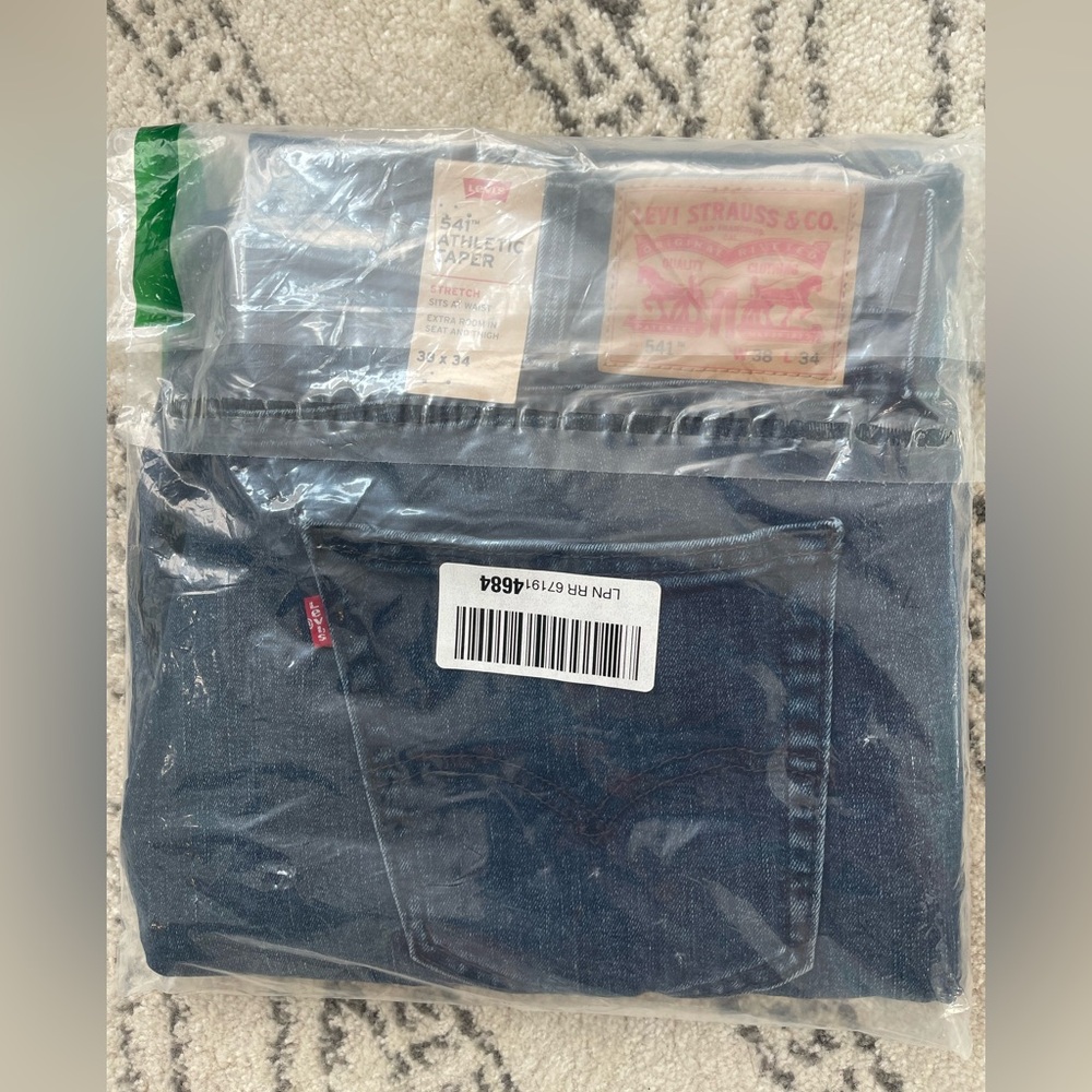Men's Levi's 541 ATHLETIC Fit TAPER Stretch JEANS 38 x 34